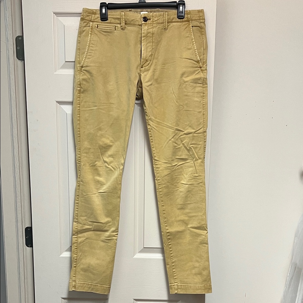 GAP Men's Khaki Chinos